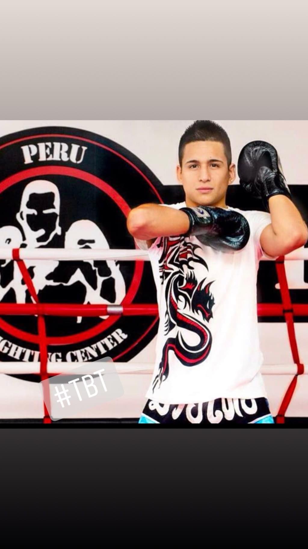 Andre Fernández en el ring de un centro de entrenamiento en Perú
